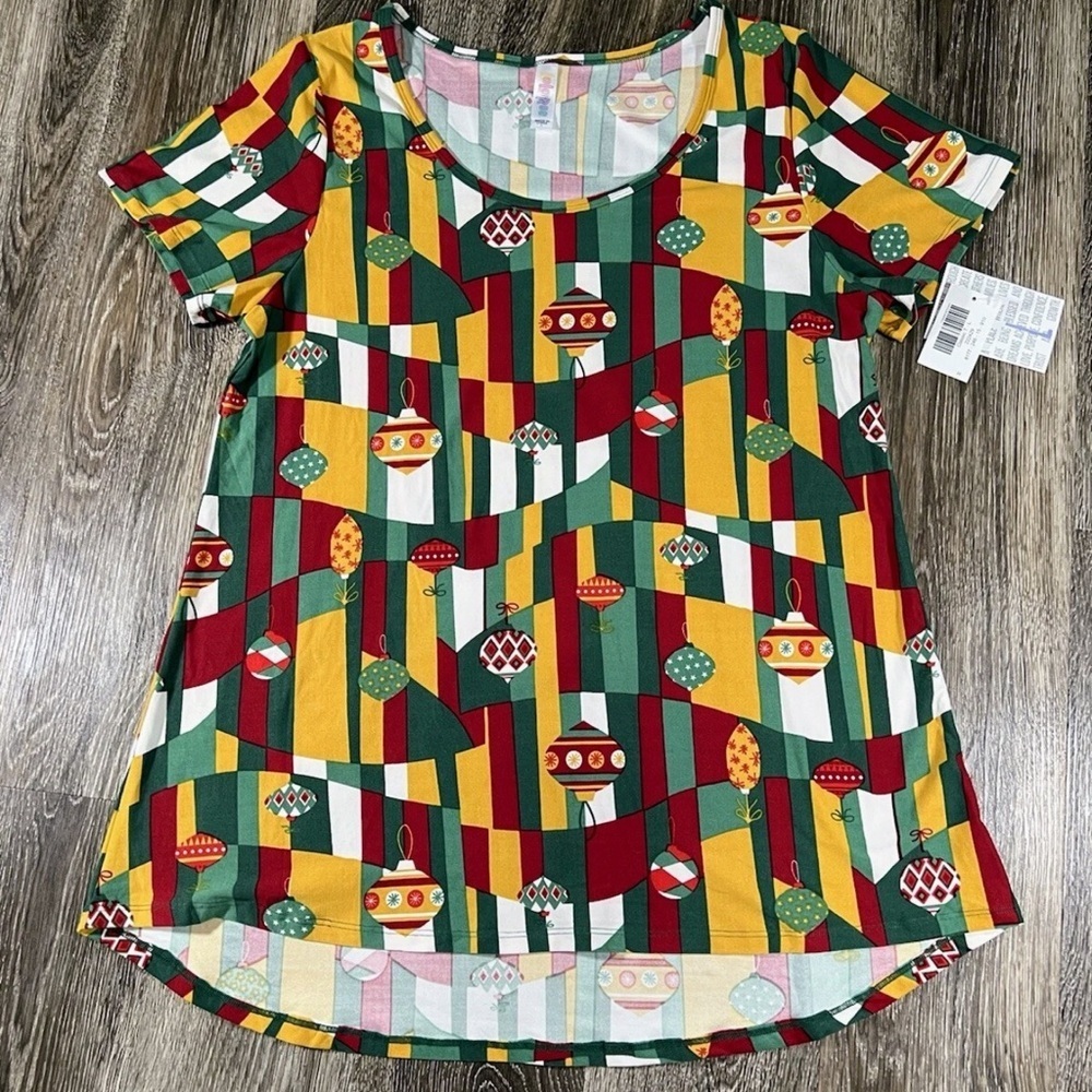 Lularoe Blouse Sz:L Multicolored T-shirt Classic T Christmas Buttery‎ Soft NEW